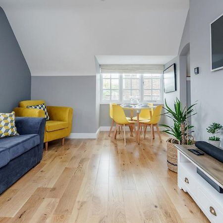 The Gem Of Central Winchester - Sleeps 4 Exteriör bild
