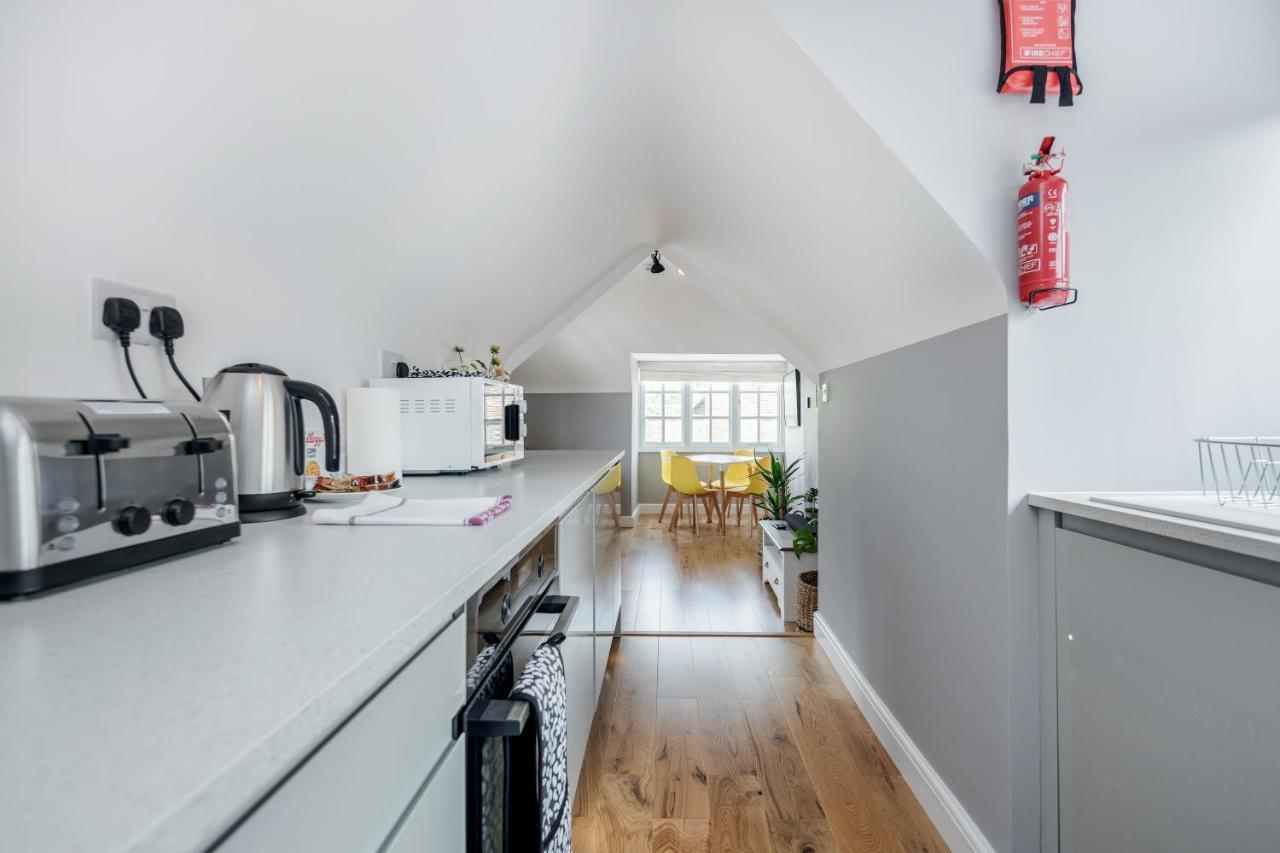 The Gem Of Central Winchester - Sleeps 4 Exteriör bild